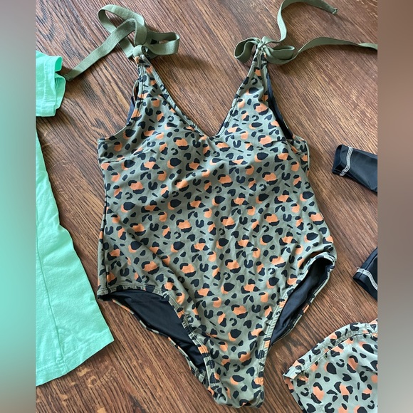 Posh peanut mom and me matching set - Picture 7 of 7